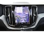 Volvo XC60 2.0 T6 Plug-in Hybrid AWD Plus Dark | Head-up Display | 360 Graden Camera | Harman Kardon Audio | Panoramadak | Lederen Bekleding | Stoelverwarming voor en achter | Cruise Control Adaptief | BLIS | Keyless Entry | Elektrische Achterklep | Google Navigatie | Apple Carplay | Android Auto