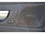 Volvo XC60 2.0 T6 Plug-in Hybrid AWD Plus Dark | Head-up Display | 360 Graden Camera | Harman Kardon Audio | Panoramadak | Lederen Bekleding | Stoelverwarming voor en achter | Cruise Control Adaptief | BLIS | Keyless Entry | Elektrische Achterklep | Google Navigatie | Apple Carplay | Android Auto