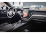 Volvo XC60 2.0 T8 Plug-in hybrid AWD Ultra Black Edition | Adaptieve Cruise Control | Panoramadak | Head-Up Display | Harman Kardon Audio | Stoel-/Stuurverwarming | 360° Parkeercamera | Dodehoek Detectie |