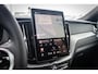 Volvo XC60 2.0 T8 Plug-in hybrid AWD Ultra Black Edition | Adaptieve Cruise Control | Panoramadak | Head-Up Display | Harman Kardon Audio | Stoel-/Stuurverwarming | 360° Parkeercamera | Dodehoek Detectie |