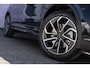 Lynk & Co 01 Plug-in Hybrid 1.5 Core | GRATIS TREKHAAK | PHEV | Adaptieve Cruise Control | Keyless Entry | Stoelverwarming | Apple Carplay & Android Auto | 19 inch LM-Velgen | Achteruitrijcamera | Ledverlichting | 15,4 inch middendisplay | Premium audiosysteem |