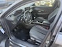 Peugeot 208 1.2 Turbo 100PK Allure | Afneembare trekhaak 1200KG | All season Banden | Navigatie via Telefoon | Keyless Start | Climate Control | LED Verlichting | Camera | Parkeersensoren | Cruise Control | Lichtmetalen Velgen | Half Lederen Bekleding |