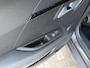 Peugeot 208 1.2 Turbo 100PK Allure | Afneembare trekhaak 1200KG | All season Banden | Navigatie via Telefoon | Keyless Start | Climate Control | LED Verlichting | Camera | Parkeersensoren | Cruise Control | Lichtmetalen Velgen | Half Lederen Bekleding |
