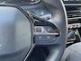 Peugeot 208 1.2 Turbo 100PK Allure | Afneembare trekhaak 1200KG | All season Banden | Navigatie via Telefoon | Keyless Start | Climate Control | LED Verlichting | Camera | Parkeersensoren | Cruise Control | Lichtmetalen Velgen | Half Lederen Bekleding |