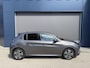 Peugeot 208 1.2 Turbo 100PK Allure | Afneembare trekhaak 1200KG | All season Banden | Navigatie via Telefoon | Keyless Start | Climate Control | LED Verlichting | Camera | Parkeersensoren | Cruise Control | Lichtmetalen Velgen | Half Lederen Bekleding |