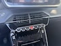 Peugeot 208 1.2 Turbo 100PK Allure | Afneembare trekhaak 1200KG | All season Banden | Navigatie via Telefoon | Keyless Start | Climate Control | LED Verlichting | Camera | Parkeersensoren | Cruise Control | Lichtmetalen Velgen | Half Lederen Bekleding |