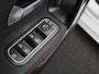 Mercedes-Benz A-klasse 180 Premium Plus | Automaat | Schuifdak | LED Koplampen | Sfeerverlichting | Getint Glas | Lichtmetalen Velgen |
