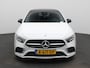 Mercedes-Benz A-klasse 180 Premium Plus | Automaat | Schuifdak | LED Koplampen | Sfeerverlichting | Getint Glas | Lichtmetalen Velgen |