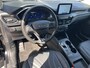 Ford Kuga 2.5 PHEV Vignale / Schuif- en Kantel Dak / Accu SOH 92 % / B&O Premium Audio / Afneembare Trekhaak / Head- Up Display / Dealer Onderhouden / Camera / Navigatie / Apple Carplay & Android Auto / Elektrische Stoelen / Elektrische Achterklep /