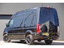 Mercedes-Benz Sprinter 319 3.0 CDI V6 L2H2 3-ZITS, AUT. LED, 3.5T TREKHAAK, MBUX 10'', STANDKACHEL, ZONNEKLEP, VOORSPOILER, KUNSTSTOFDELEN IN KLEUR, CAMERA, NAVI, CRUISE