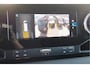Mercedes-Benz Sprinter 319 3.0 CDI V6 L2H2 3-ZITS, AUT. LED, 3.5T TREKHAAK, MBUX 10'', STANDKACHEL, ZONNEKLEP, VOORSPOILER, KUNSTSTOFDELEN IN KLEUR, CAMERA, NAVI, CRUISE