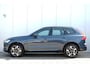 Volvo XC60 2.0 T6 Plug-in hybrid AWD Essential | Denim Blue metallic | Cardamom Nordico bekleding | 19 inch lichtmetalen velgen met all season banden | Adaptieve Cruise Control | Park Assist voor & achter met camera | Stoel- & stuurwielverwarming
