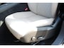 Volvo XC60 2.0 T6 Plug-in hybrid AWD Essential | Denim Blue metallic | Cardamom Nordico bekleding | 19 inch lichtmetalen velgen met all season banden | Adaptieve Cruise Control | Park Assist voor & achter met camera | Stoel- & stuurwielverwarming