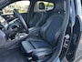BMW 1-Serie 118i Business Edition M-Sport Automaat | M-AERODYNAMICA| STOF/LEDERENBEKLEDING| SFEERVERLICHTING| NAVIGATIE + APPLE CARPLAY/ANDROID AUTO| PARKEERSENSOREN V+A| LED KOPLAMPEN| SPORTSTOEL| DEALER ONDERHOUDEN| EERSTE EIGENAAR|