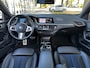 BMW 1-Serie 118i Business Edition M-Sport Automaat | M-AERODYNAMICA| STOF/LEDERENBEKLEDING| SFEERVERLICHTING| NAVIGATIE + APPLE CARPLAY/ANDROID AUTO| PARKEERSENSOREN V+A| LED KOPLAMPEN| SPORTSTOEL| DEALER ONDERHOUDEN| EERSTE EIGENAAR|