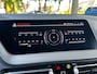 BMW 1-Serie 118i Business Edition M-Sport Automaat | M-AERODYNAMICA| STOF/LEDERENBEKLEDING| SFEERVERLICHTING| NAVIGATIE + APPLE CARPLAY/ANDROID AUTO| PARKEERSENSOREN V+A| LED KOPLAMPEN| SPORTSTOEL| DEALER ONDERHOUDEN| EERSTE EIGENAAR|