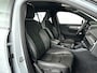 Volvo XC40 T4 Recharge R-Design | Parkeercamera | Stoel- en Stuurverwarming | Cruise control | Navigatie
