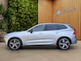Volvo XC60 2.0 Recharge T6 AWD R-Design | Luchtvering | Pano | Memory | Pilot Assist | Harman/Kardon