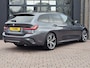BMW 3-Serie Touring 330e M-Sport Touring Plus | LED | Pano | Trekhaak | Stoelverwarming | Shadow-Line | Park Assist | Driving Assistant | Vol |