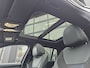BMW 3-Serie Touring 330e M-Sport Touring Plus | LED | Pano | Trekhaak | Stoelverwarming | Shadow-Line | Park Assist | Driving Assistant | Vol |