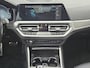 BMW 3-Serie Touring 330e M-Sport Touring Plus | LED | Pano | Trekhaak | Stoelverwarming | Shadow-Line | Park Assist | Driving Assistant | Vol |