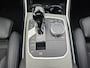 BMW 3-Serie Touring 330e M-Sport Touring Plus | LED | Pano | Trekhaak | Stoelverwarming | Shadow-Line | Park Assist | Driving Assistant | Vol |