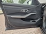 BMW 3-Serie Touring 330e M-Sport Touring Plus | LED | Pano | Trekhaak | Stoelverwarming | Shadow-Line | Park Assist | Driving Assistant | Vol |
