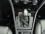 Volkswagen Golf 1.2 TSI Highline | Automaat | Climate Control | Lichtmetalen Velgen | Trekhaak | Navigatie | Cruise Control |