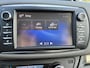Toyota Yaris 1.0 VVT-i Aspiration 5-Deurs | Climate control | Camera | Navigatie | Cruise control | Elektrisch Pakket | Bluetooth telefoonvoorbereiding