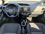 Toyota Yaris 1.0 VVT-i Aspiration 5-Deurs | Climate control | Camera | Navigatie | Cruise control | Elektrisch Pakket | Bluetooth telefoonvoorbereiding