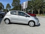 Toyota Yaris 1.0 VVT-i Aspiration 5-Deurs | Climate control | Camera | Navigatie | Cruise control | Elektrisch Pakket | Bluetooth telefoonvoorbereiding