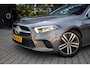 Mercedes-Benz A-klasse 180 Premium Plus , Adaptive cruise control, Sfeerverlichting, Stoelverwarming, Achteruitrijcamera