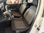 Citroën C3 1.2 PureTech C-Series Airco - Apple carplay - Bluetooth - Cruise control - Licht metalen velgen 16 inch - Navigatiesysteem - Radio - Stuur multifunctioneel - Led verlichting - Mistlampen - Start/stop systeem - Elektrische ramen - Extra getint glas achter