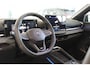 Volkswagen T-Roc 1.5 eTSI R-Line/PANO/CAMERA/CARPLAY