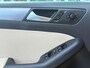 Volkswagen Jetta 1.4 TSI Highline 161pk Automaat / Navigatie / Parkeersensoren rondom