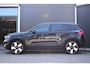 Volvo XC40 Recharge Core | Comfortstoelen | Stoelverwarming | Stuurwielverwarming | Draadloze telefoonlader | Adaptive Cruise Control | Parkeersensoren voor + achter | Parkeercamera |