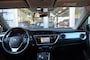 Toyota Auris 1.8 VVT-i Hybrid, All-Season banden, Cruise, Trekhaak, Camera etc.