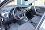 Toyota Auris 1.8 VVT-i Hybrid, All-Season banden, Cruise, Trekhaak, Camera etc.