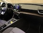 SEAT Leon Sportstourer 1.5 eTSI XCELLENCE - STOEL & STUUR VERWARMING - PARKEERSENSOREN VOOR EN ACHTER - HOMMEL ONDERHOUDEN - NAVIGATIE - DRAADLOZE TELEFOONLADER - ACHTERUITRIJ CAMERA - APPLE CARPLAY/ANDROID AUTO - KEYLESS ENRTY & START