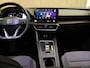 SEAT Leon Sportstourer 1.5 eTSI XCELLENCE - STOEL & STUUR VERWARMING - PARKEERSENSOREN VOOR EN ACHTER - HOMMEL ONDERHOUDEN - NAVIGATIE - DRAADLOZE TELEFOONLADER - ACHTERUITRIJ CAMERA - APPLE CARPLAY/ANDROID AUTO - KEYLESS ENRTY & START
