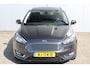 Ford Focus Wagon 1.0-125pk Titanium. Zeer nette, praktische en goed onderhouden wagen, afkomstig van de 1e eig. ! Autm. airco dual, cruise control, trekhaak, verwarmd voorraam, navigatie, telefoonvoorb., metallic lak, pdc v~a, LM wielen, All Season banden etc.