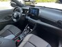 Toyota Yaris 1.5 HYBRID EXECUTIVE HEAD-UP PANO CLIMA PARK-SENSOR APPLE/ANDROID STOEL/STUURVERWARMING LM-VELG 17" BI-TONE
