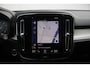Volvo XC40 T2 Automaat Business Pro | Adaptive Cruise & Pilot Assist | Panoramisch Schuif-/kanteldak | Verwarmbare voorstoelen+stuur | AppleCarplay | Semi-elektr. inklapbare trekhaak | Keyless Entry | Park Assist & Camera Achter | DAB+ | Navigatie | 19'' Lichtmetalen wielen |