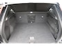 Volvo XC40 T2 Automaat Business Pro | Adaptive Cruise & Pilot Assist | Panoramisch Schuif-/kanteldak | Verwarmbare voorstoelen+stuur | AppleCarplay | Semi-elektr. inklapbare trekhaak | Keyless Entry | Park Assist & Camera Achter | DAB+ | Navigatie | 19'' Lichtmetalen wielen |