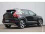Volvo XC40 T2 Automaat Business Pro | Adaptive Cruise & Pilot Assist | Panoramisch Schuif-/kanteldak | Verwarmbare voorstoelen+stuur | AppleCarplay | Semi-elektr. inklapbare trekhaak | Keyless Entry | Park Assist & Camera Achter | DAB+ | Navigatie | 19'' Lichtmetalen wielen |