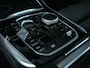 BMW X5 xDrive50e M-Sport Pro | Panoramadak | M-Performance Seats | HUD | 360 Camera | Stoelverwarming + Ventilatie | Memory Seats | Ambiance Interieur | Soft Close | Iconic Glow | Achterbank Verwarming |
