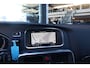 Volvo V40 2.0 T3 Momentum | Stoelverwarming | LED | Sensoren | 17" | Cruise | Clima