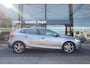 Volvo V40 2.0 T3 Momentum | Stoelverwarming | LED | Sensoren | 17" | Cruise | Clima