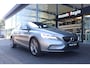 Volvo V40 2.0 T3 Momentum | Stoelverwarming | LED | Sensoren | 17" | Cruise | Clima