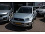 Toyota RAV4 2.0-16V VVT-i Sol / NW APK / AIRCO / 5 DRS / HAAK / TOP DEAL ! ! !